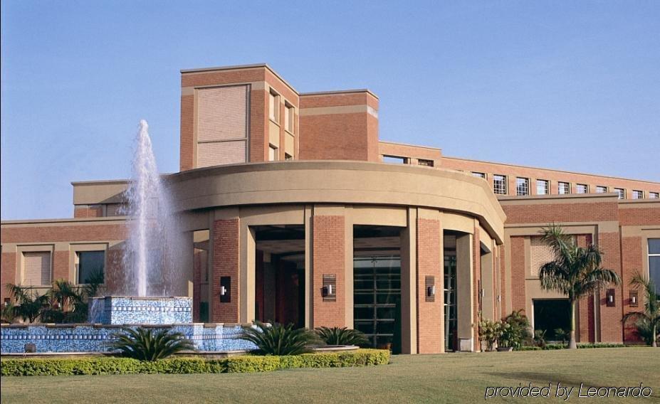 Nirvana Luxury Hotel L Ludhiana Exterior foto