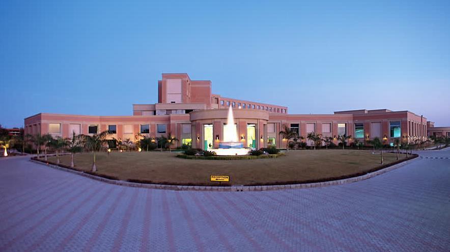 Nirvana Luxury Hotel L Ludhiana Exterior foto